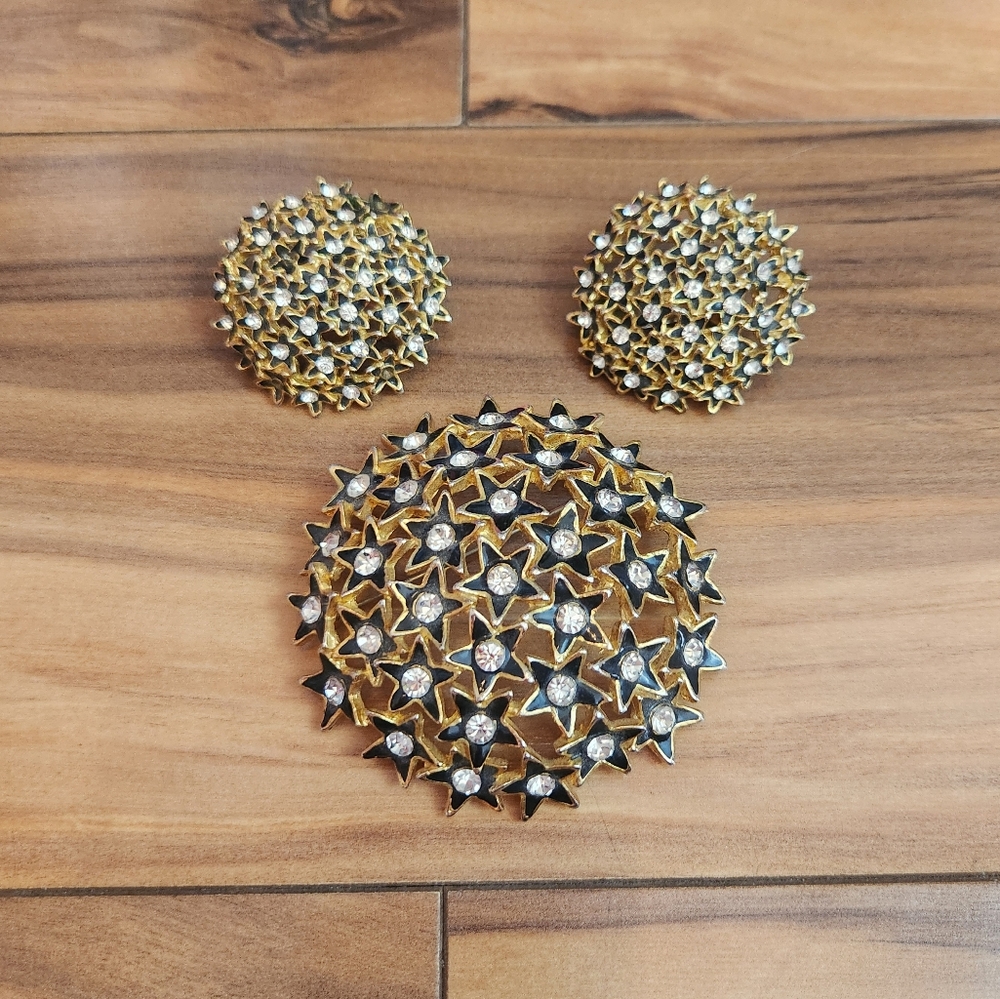 Vintage Gold And Black Star Brooch And Clip-on Earring Set